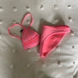 Gigi Strawberry Shortcut TRIANGL bikini w/ BAG